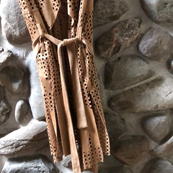 Brown vest - Picture 2 of 4